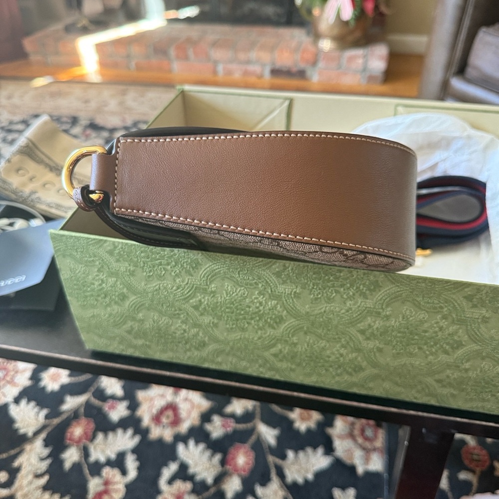 Authentic Gucci Supreme Padlock Crossbody Bag NWOT Reasonable offers welcome - Picture 4 of 14